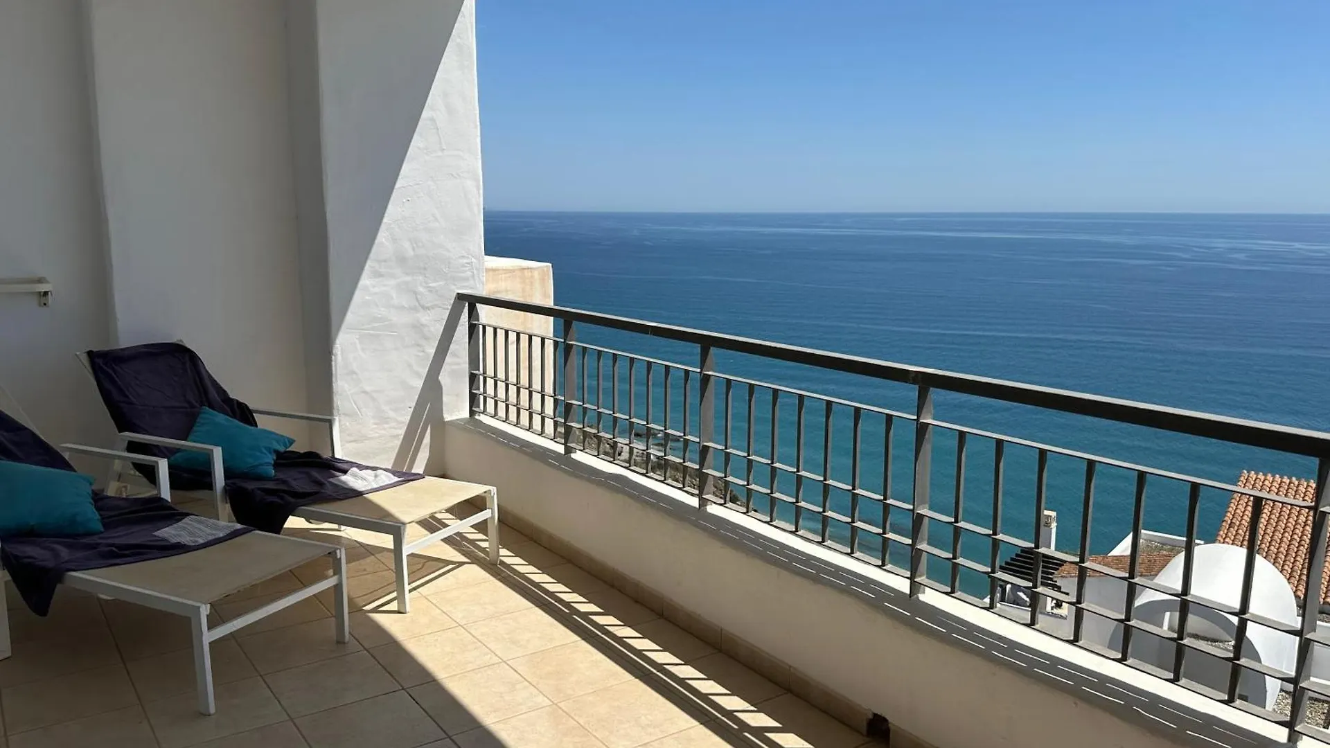 Apartamento Frente Al Mar Con Parking Privado Torrox 0*,  España